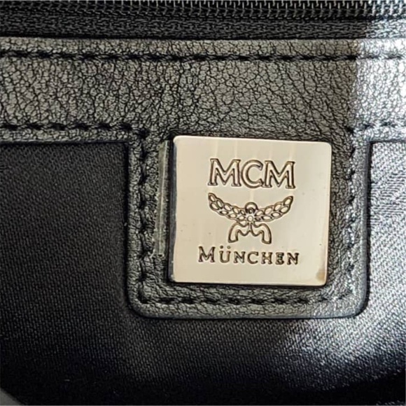 Authentic MCM Visetos Stark Leather Backpack Black/Gold main image 6